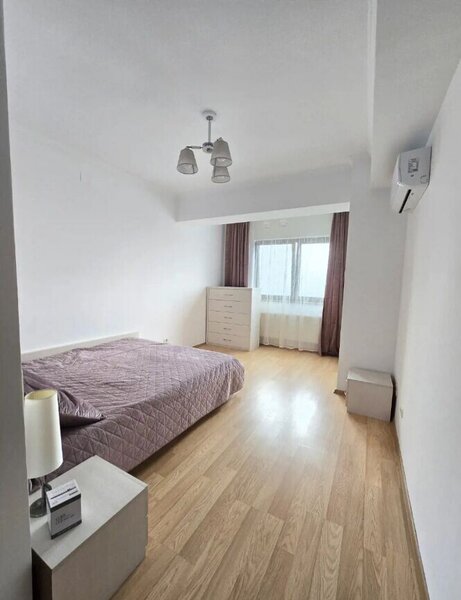 Baba Novac, Dristor, 2 camere lux vedere parc IOR,